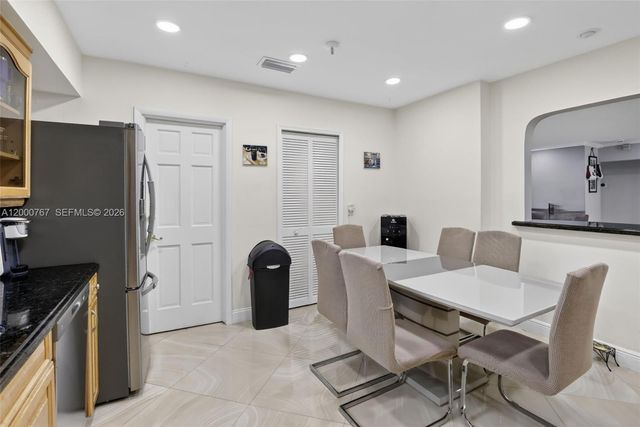 4911 SW 29th Ter, Dania Beach, FL 33312