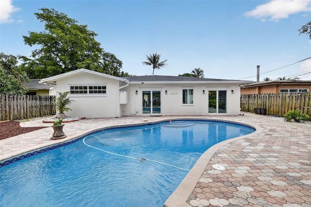 4911 SW 29th Ter, Dania Beach, FL 33312