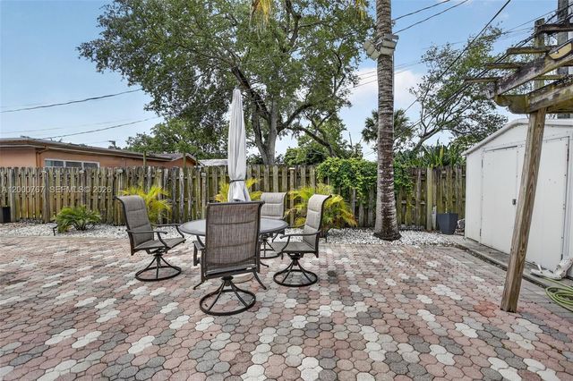 4911 SW 29th Ter, Dania Beach, FL 33312