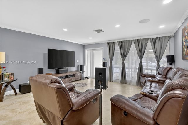 4911 SW 29th Ter, Dania Beach, FL 33312