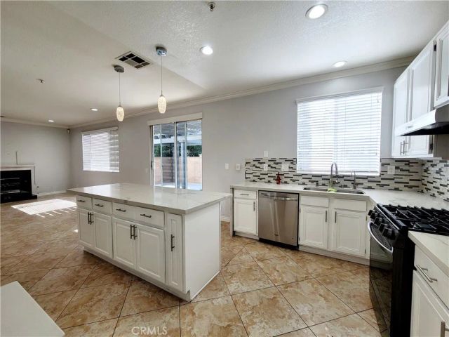 13546 Hatcher Place, Fontana, CA 92336