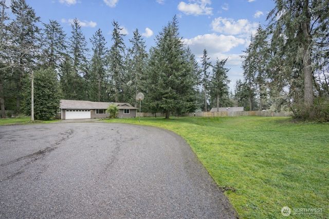 3342 Stanford Court SE, Lacey, WA 98503