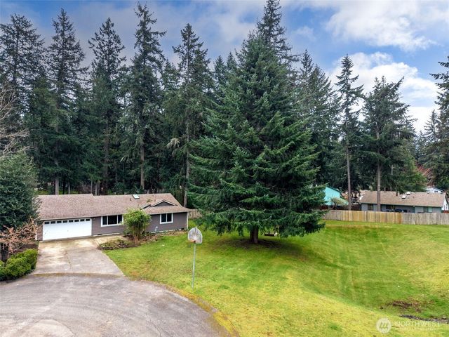 3342 Stanford Court SE, Lacey, WA 98503
