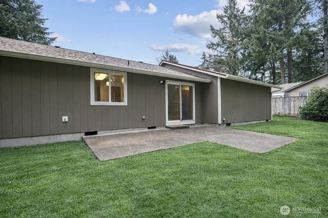 3342 Stanford Court SE, Lacey, WA 98503