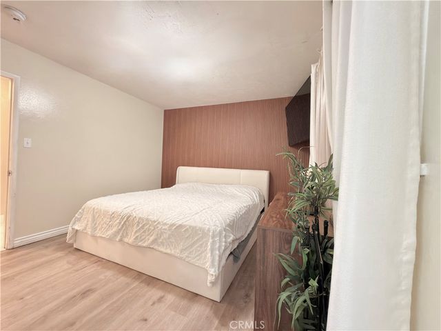 25532 17th, San Bernardino, CA 92404