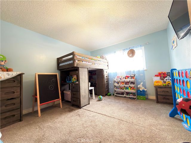 25532 17th, San Bernardino, CA 92404