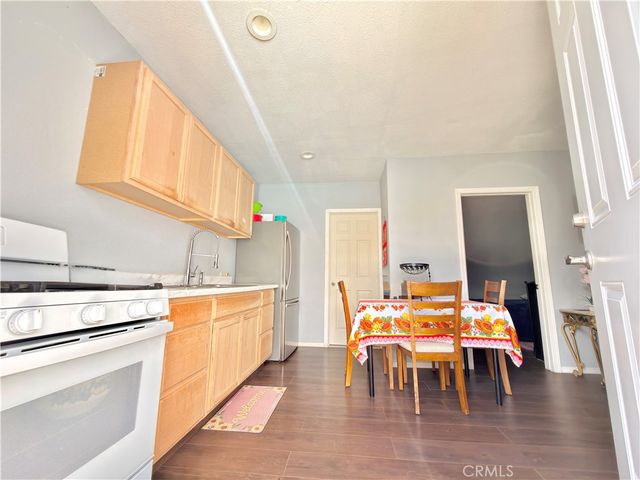 25532 17th, San Bernardino, CA 92404