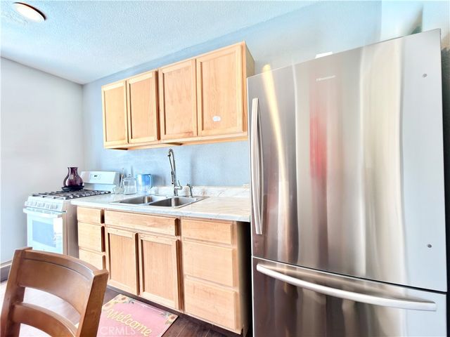 25532 17th, San Bernardino, CA 92404