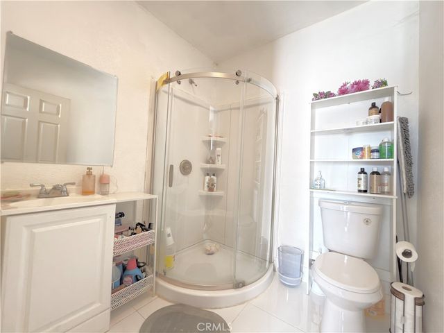 25532 17th, San Bernardino, CA 92404