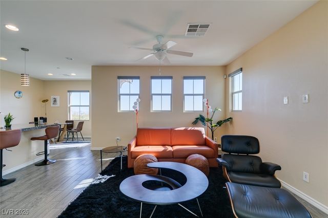 172 Petaluma Valley Drive, Las Vegas, NV 89138