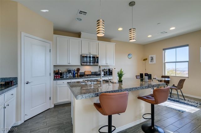 172 Petaluma Valley Drive, Las Vegas, NV 89138