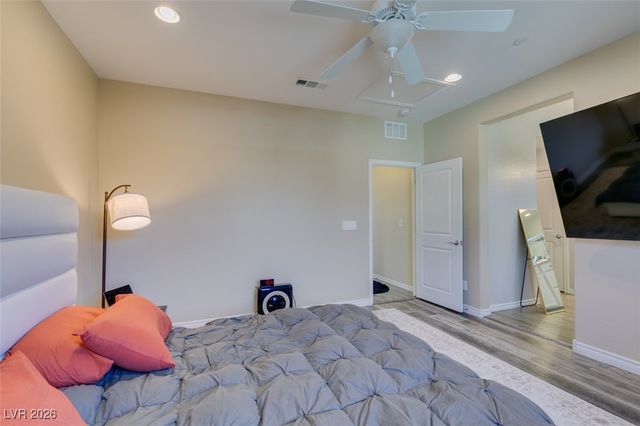 172 Petaluma Valley Drive, Las Vegas, NV 89138