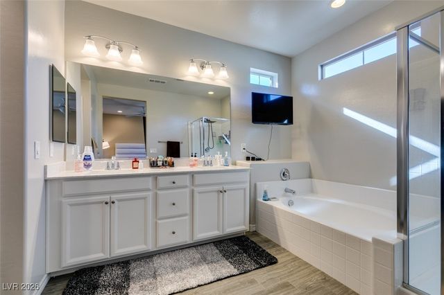 172 Petaluma Valley Drive, Las Vegas, NV 89138