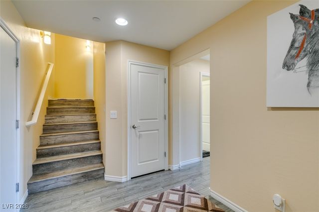 172 Petaluma Valley Drive, Las Vegas, NV 89138