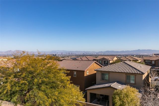 172 Petaluma Valley Drive, Las Vegas, NV 89138