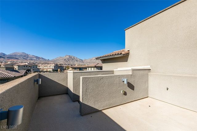 172 Petaluma Valley Drive, Las Vegas, NV 89138