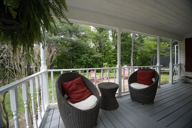 735 Hildreth St, Dracut, MA 01826