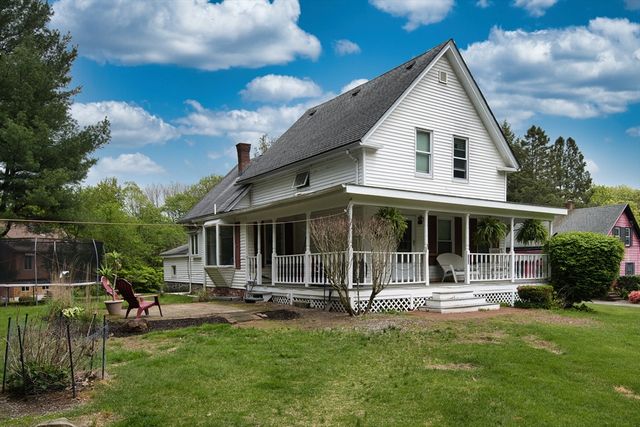 735 Hildreth St, Dracut, MA 01826