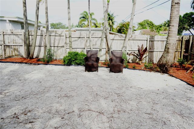 200 NW 51st Ct, Oakland Park, FL 33309