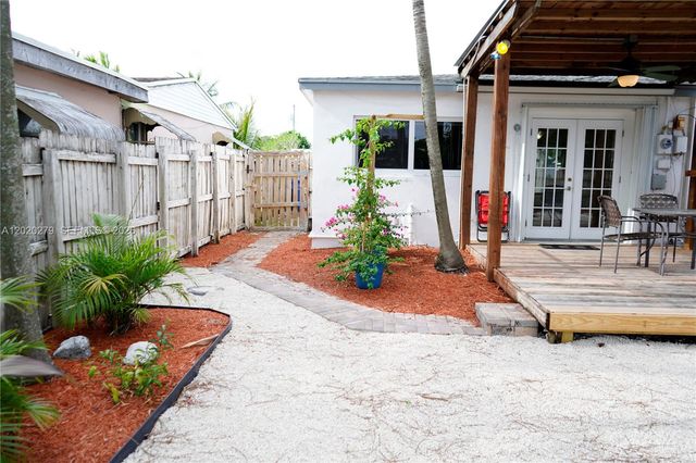 200 NW 51st Ct, Oakland Park, FL 33309