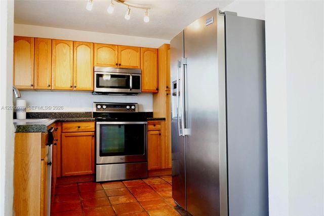 200 NW 51st Ct, Oakland Park, FL 33309