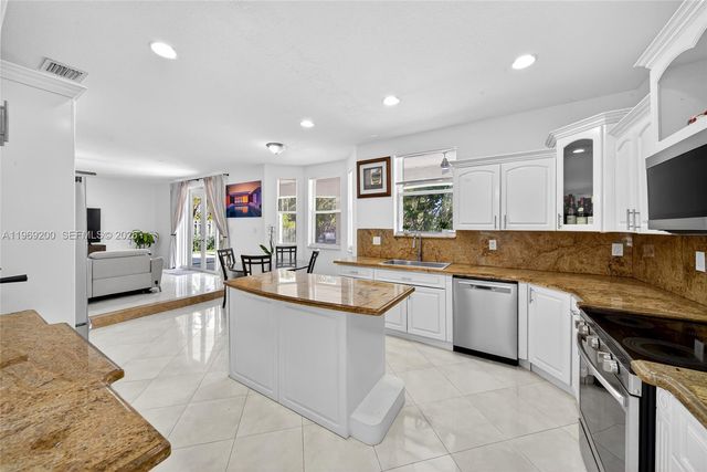 20671 SW 87th Ct, Cutler Bay, FL 33189