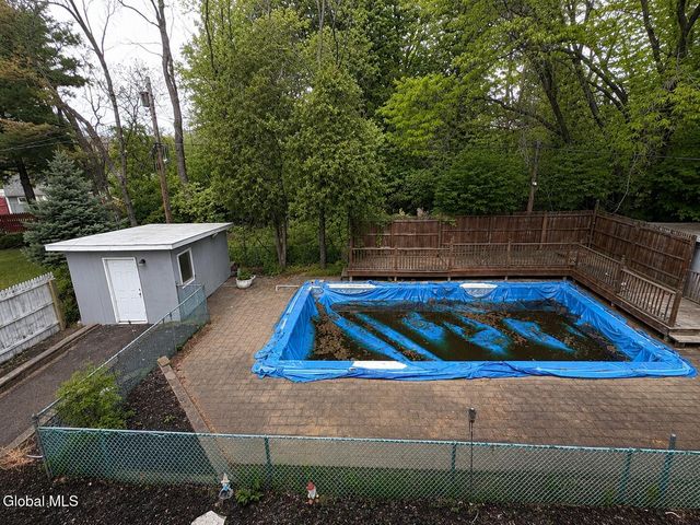 2 David Court, Colonie, NY 12205