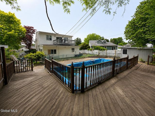 2 David Court, Colonie, NY 12205