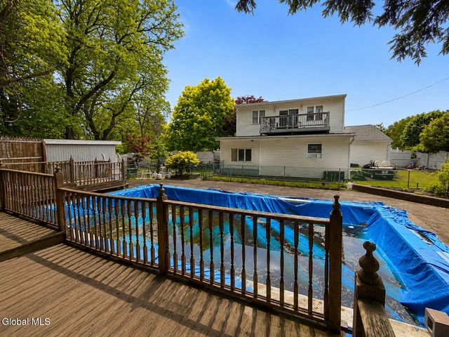 2 David Court, Colonie, NY 12205