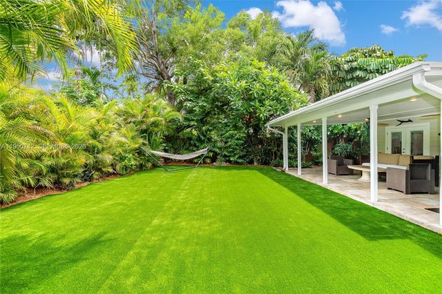 2920 SW 30th Ct, Coconut Grove, FL 33133