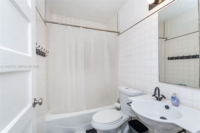 2920 SW 30th Ct, Coconut Grove, FL 33133