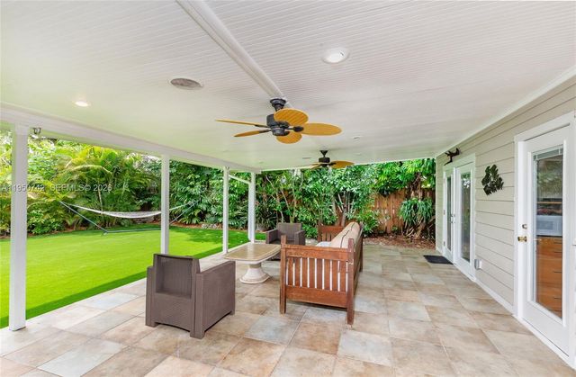 2920 SW 30th Ct, Coconut Grove, FL 33133