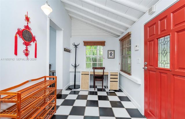 2920 SW 30th Ct, Coconut Grove, FL 33133