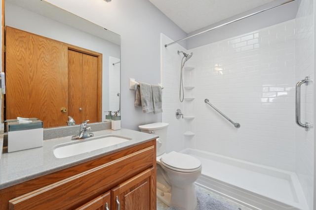 1571 75th Avenue NE, Fridley, MN 55432