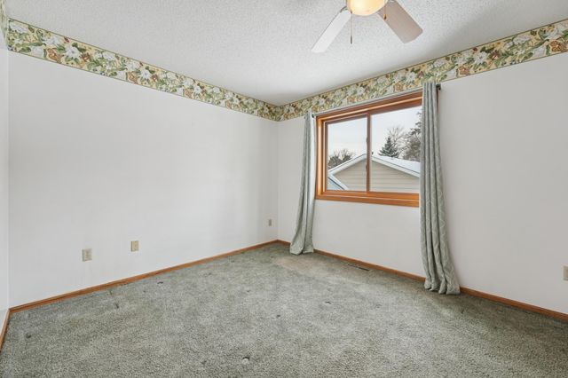 1571 75th Avenue NE, Fridley, MN 55432