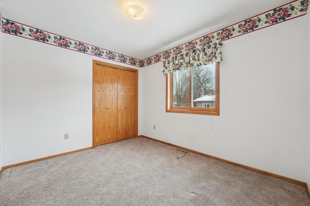 1571 75th Avenue NE, Fridley, MN 55432