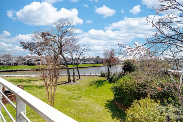 18631 Harborside Drive, Cornelius, NC 28031