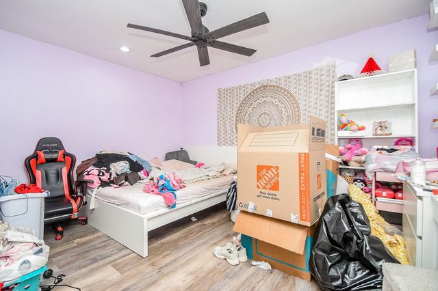 10410 Huntington Dale Drive, Houston, TX 77099