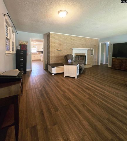 155 S East Ave, Leesville, SC 29070