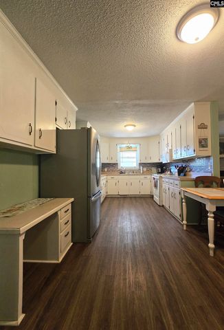 155 S East Ave, Leesville, SC 29070