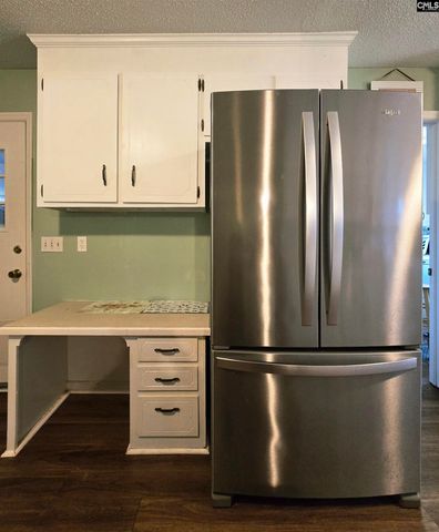 155 S East Ave, Leesville, SC 29070