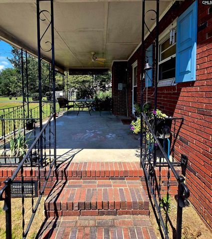 155 S East Ave, Leesville, SC 29070