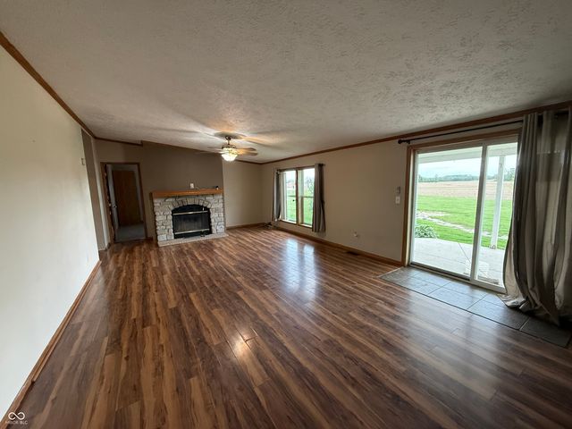 15974 N State Road 9, Summitville, IN 46070