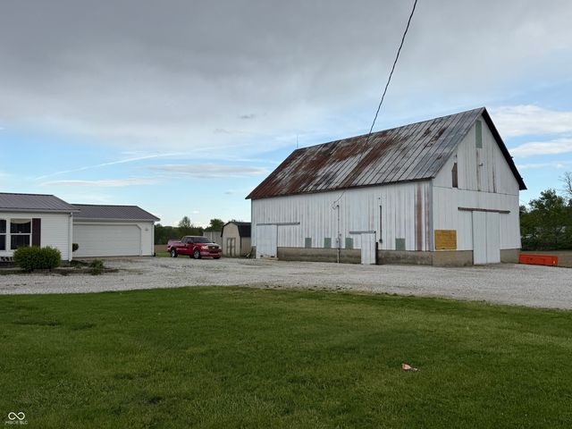 15974 N State Road 9, Summitville, IN 46070