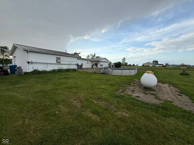 15974 N State Road 9, Summitville, IN 46070