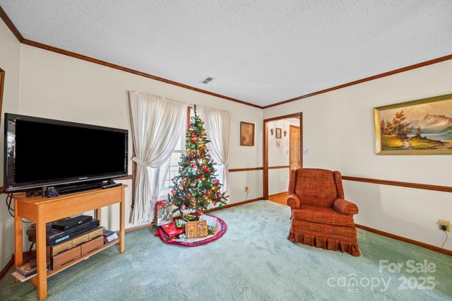 912 Cathedral Drive, Belmont, NC 28012