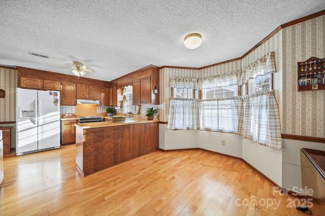 912 Cathedral Drive, Belmont, NC 28012