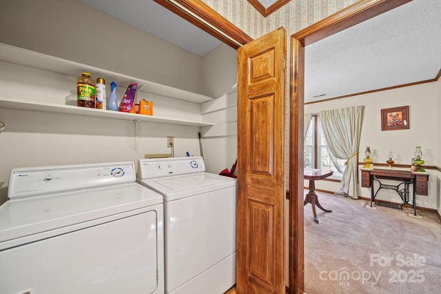 912 Cathedral Drive, Belmont, NC 28012