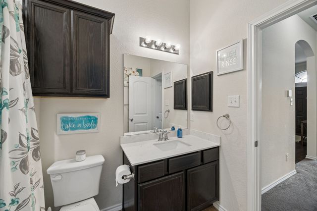 405 Rodger Street, Wilmer, TX 75172