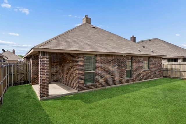 405 Rodger Street, Wilmer, TX 75172